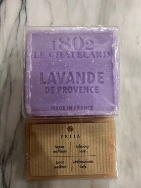 Set of 2 soaps1802 Le Chatelard French soap & Prija softening soap